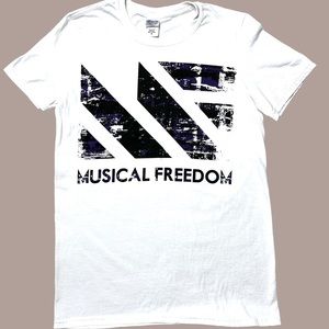 NWOT Musical Freedom Record Label Logo Gildan Graphic T-Shirt Unisex Sz S